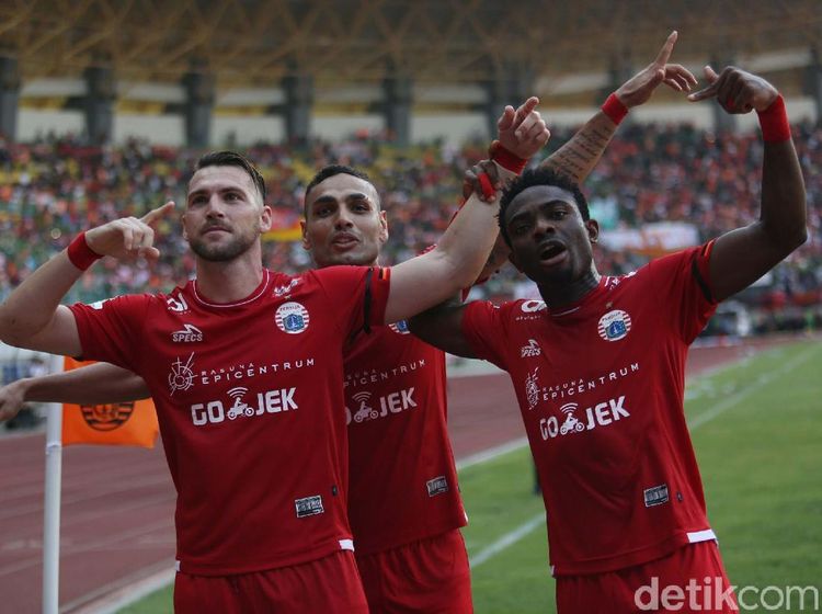 Persija Gulung Perseru 2-1