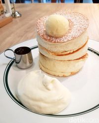 Gram: Rela Antre Demi 3 Tumpuk Pancake <i>Fluffy</i> dari Osaka