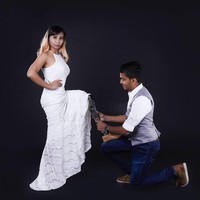 Rosalina bisa menjalani profesi sebagai model berkat dukungan suaminya yang seorang fotografer. Foto: Instagram @kazzrozza