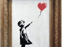 Lukisan Terfenomenal Banksy yang Dicabik-cabik Mesin Berganti Nama