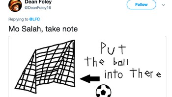 Netizen meminta Salah memperhatikan bahwa tugasnya mencetak gol ke dalam gawang lawan. Foto: istimewa