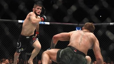 Foto: Garang di Ring, Begini Kalau Khabib Nurmagomedov Traveling