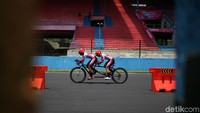 Diwan Fiar Pradana menjadi rekan Herman yang berperan sebagai pilot.