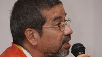 Tino Saroenggallo meninggal dunia karena sakit yang diidapnya. Foto: (ist)