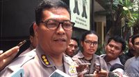 Saling Puji Amien Rais-Polisi