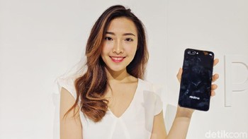 Realme C1 menghadirkan layar lapang dengan ukuran 6,3 inch dengan resolusi Full HD dan rasio layar 88%. (Foto: detikINET/Adi Fida Rahman)