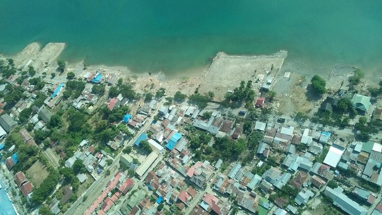 Melihat Kondisi Terkini Kota Palu dari Udara 