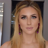 Ia mengklaim jika Eric menjadi marah setelah melihat postingan foto dirinya yang mengenakan tanktop hitam dengan rambut diikat diunggah di akun Instagramnya. Foto: Instagram @melissalgentz