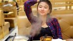 Cantiknya Briptu Dara Intan, Polwan yang Suka Makan Cotton Candy