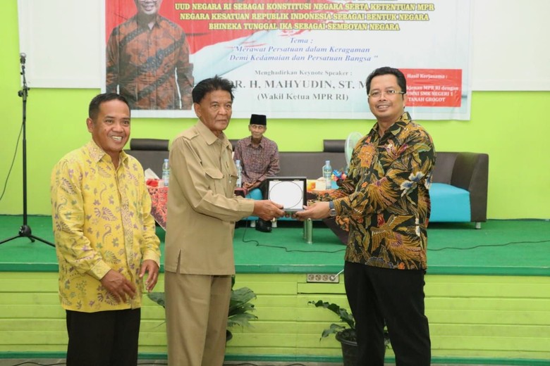 Wakil Ketua MPR: Pemahaman Sempit Timbulkan Aksi Terorisme Wakil Ketua MPR: Pemahaman Sempit Timbulkan Aksi Terorisme
