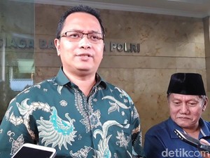 Ke Polda Metro, Pelapor Rocky Gerung Tanya Progres Kasus Kitab Suci Fiksi