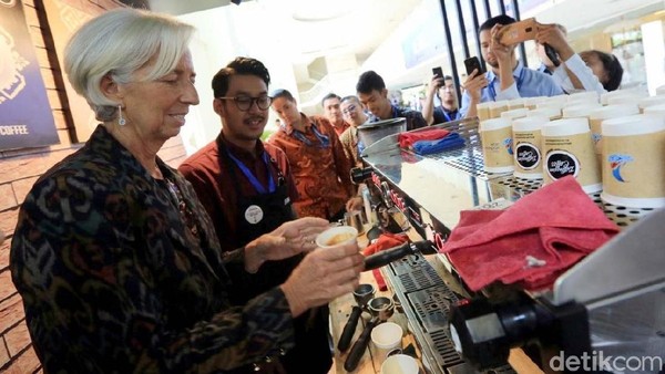 Bos IMF Cicip Kopi untuk Donasi Gempa Lombok & Palu