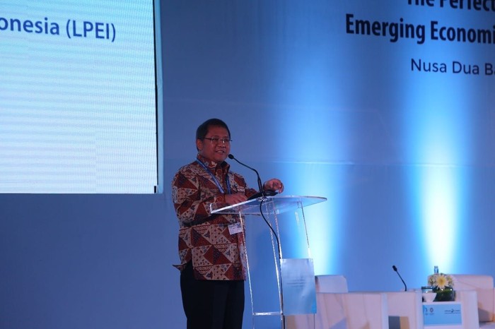 Menkominfo Rudiantara mengatakan produk UMKM lokal berpeluang dipasarkan diekspor lewat Alibaba. Foto: Dok. Kemenkominfo Menkominfo Rudiantara mengatakan produk UMKM lokal berpeluang dipasarkan diekspor lewat Alibaba. Foto: Dok. Kemenkominfo