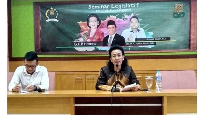 GKR Hemas Jelaskan Kontribusi DPD ke Mahasiswa di Era Reformasi