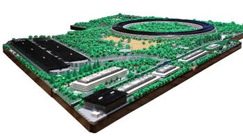 Dia adalah seorang insinyur otomotif. Foto: Spencer Rezkalla