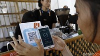 Transaksi non tunai yang dimaksud adalah dengan menggunakan yap! (Your All Payment), yang merupakan aplikasi pembayaran digital dari BNI yang juga telah mendapatkan izin uang elektronik dari Bank Indonesia.