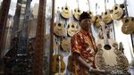 Proses Pembuatan Gitar Ukir Bali yang Mendunia