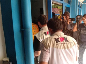 Drama 11 Kepala Daerah di Jawa Timur jadi Pasien KPK