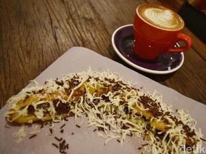 Di 5 Kafe Ini Bisa Ngopi Plus Ngemil Pisang Bakar dan Panada