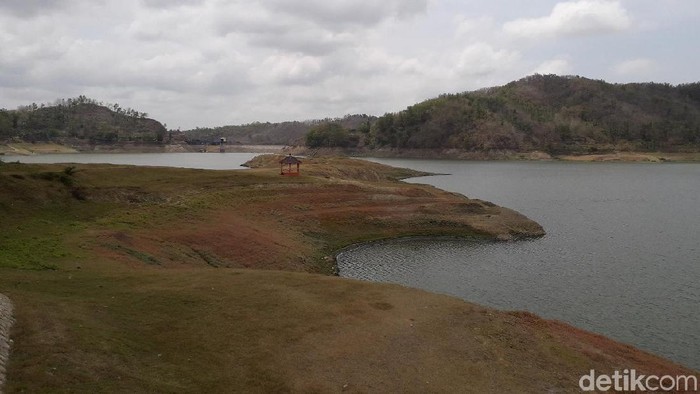 Spot Wisata Dadakan Seiring Surutnya Bendungan Sermo Kulon Progo Spot Wisata Dadakan Seiring Surutnya Bendungan Sermo Kulon Progo