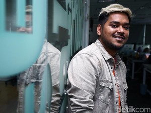 Ahmad Abdul Suka Main Alat Musik Aneh Pakai Kaki