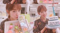 Saking suka dengan aktingnya, Park Shin-hye mendapat kue bertopping sosok Yoo Hye-jung, peran yang dimainkan olehnya dalam drama The Doctors tahun 2016 lalu. Foto: Instagram ssinz7