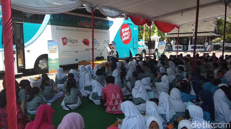 Melihat Bus KPK Saat Sambangi Kabupaten Semarang Melihat Bus KPK Saat Sambangi Kabupaten Semarang