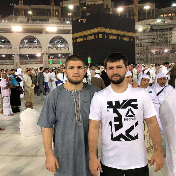 Khabib Nurmagomedov Dan Tanah Suci Mekah