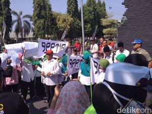 Tahun Ini Guru Honorer Jadi PNS? BKN: Tahun Lalu Saja Belum Diangkat