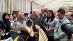 Saat Bos IMF Kagumi Kain Tenun dan Sasando Rote di IMF-WB