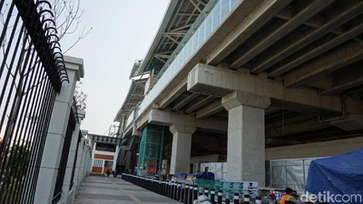 Penampakan Proyek LRT Velodrome-Kelapa Gading