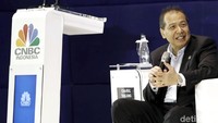 Dalam diskusi tersebut hadir pula Founder and Chairman CT Corp Chairul Tanjung yang menjadi moderator dalam diskusi ekonomi tersebut. Selain itu, hadir pula Menko Maritim Luhut Binsar Pandjaitan, Ketua OJK Wimboh Santosa, Ketua Kadin Rosan dalam acara diskusi ekonomi yang membahas mengenai kondisi ekonomi Indonesia dan global saat ini.