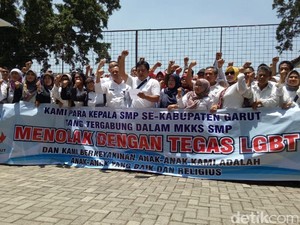 Kepsek SMP se-Garut Tolak LGBT di Kalangan Pelajar
