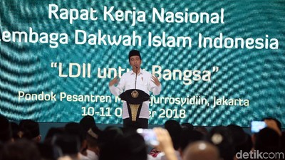 Potret Presiden Jokowi Buka Rakernas LDII