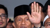 Amien menyebut pertanyaan dari penyidik sangat jelas dan tidak berbelit-belit. Dia juga menyebut tidak ada pertanyaan jebakan dari penyidik.