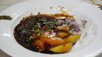 Sate H. Mansur: Nyuus! Empuknya Daging Kambing Muda di Warung Sate Legendaris 
