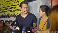 Menurut Tora dan Mieke, Nita adalah istri yang sangat perhatian padan suami. Foto: Ismail/detikHOT
