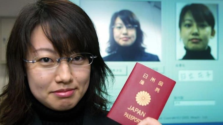 Paspor Jepang terkuat di akhir tahun 2018 (Toshifumi Kitamura/AFP/Getty Images/CNN Travel) Paspor Jepang terkuat di akhir tahun 2018 (Toshifumi Kitamura/AFP/Getty Images/CNN Travel)