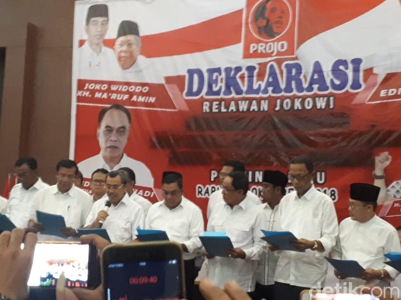 Mendagri Direkomendasikan Sanksi 11 Kepala Daerah Riau Pro-Jokowi Mendagri Direkomendasikan Sanksi 11 Kepala Daerah Riau Pro-Jokowi