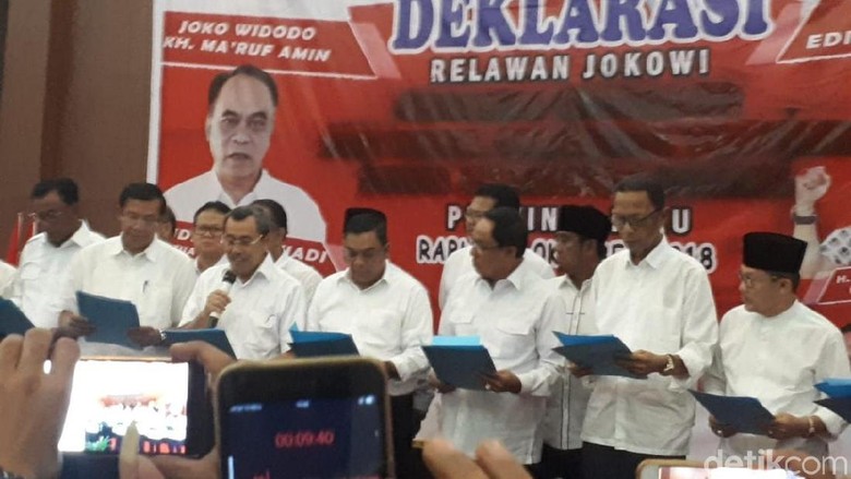 120 Pengacara Bela 12 Kepala Daerah di Riau yang Dukung Jokowi 120 Pengacara Bela 12 Kepala Daerah di Riau yang Dukung Jokowi