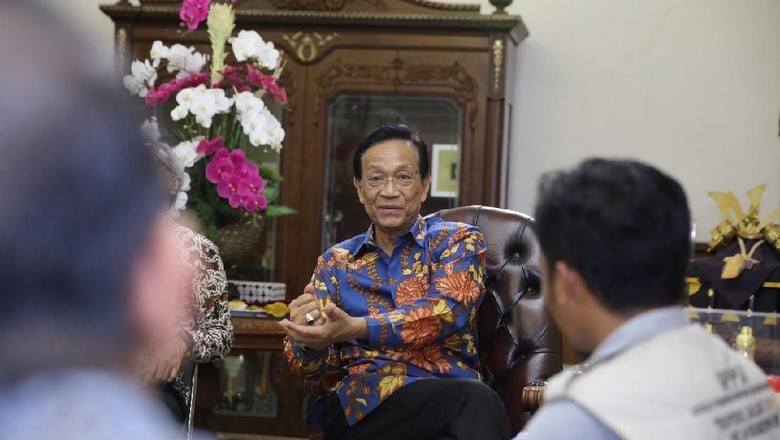 Cerita Hamengkubuwono X Jalankan Peran Sebagai Sultan dan Gubernur Cerita Hamengkubuwono X Jalankan Peran Sebagai Sultan dan Gubernur