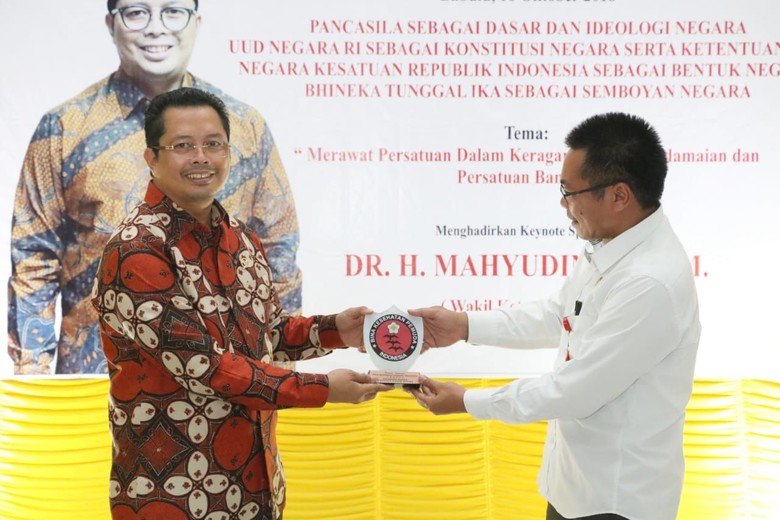 MPR Sebut Masyarakat Rindu Pelajaran Pendidikan Moral Pancasila MPR Sebut Masyarakat Rindu Pelajaran Pendidikan Moral Pancasila