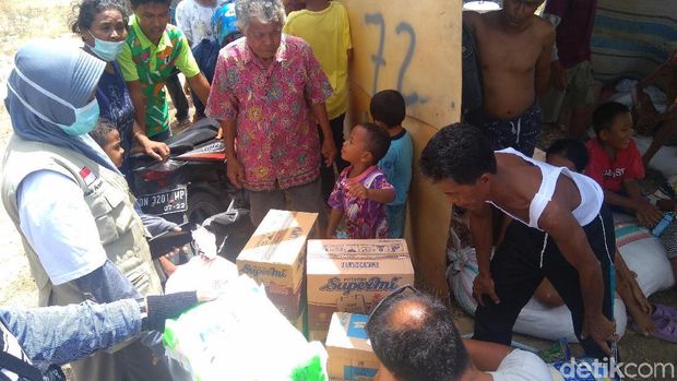 Warga masih butuh tenda dan obat-obatan