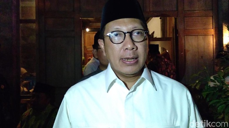 Menag Beri Penjelasan Soal Video Viral Seolah Dia Dukung LGBT Menag Beri Penjelasan Soal Video Viral Seolah Dia Dukung LGBT