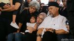 Pemakaman Istri Indro Warkop