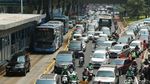 Penampakan Macet di Depan Polda Metro karena Aksi Kawal Amien Rais