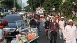 Ditemui Eggi Sudjana, Massa Membubarkan Diri