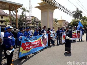 Simpatisan Amien Rais di Yogya Ungkit Daftar Kebohongan Jokowi