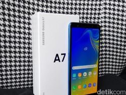 Ini Samsung Galaxy A7 dengan 3 Kamera Belakangnya