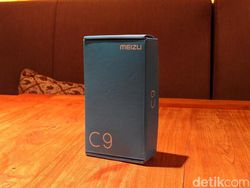 Unboxing Meizu C9, Ponsel Entry Level di Bawah Rp 1,5 Juta